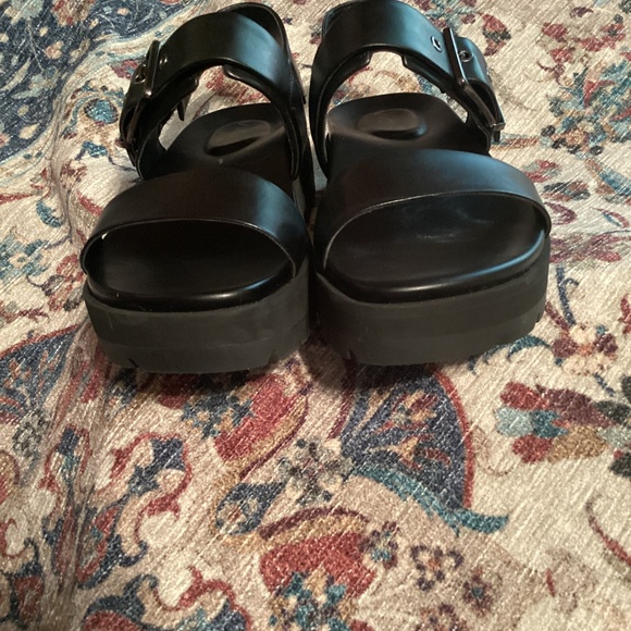 Vionic sandals - Picture 6 of 7